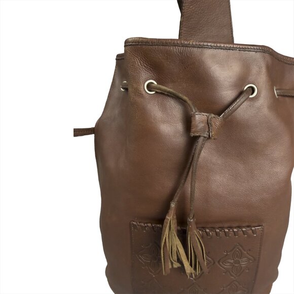 Vintage Sundance Brown Leather Bucket Bag Drawstring Boho Crossbody Backpack - Picture 6 of 10